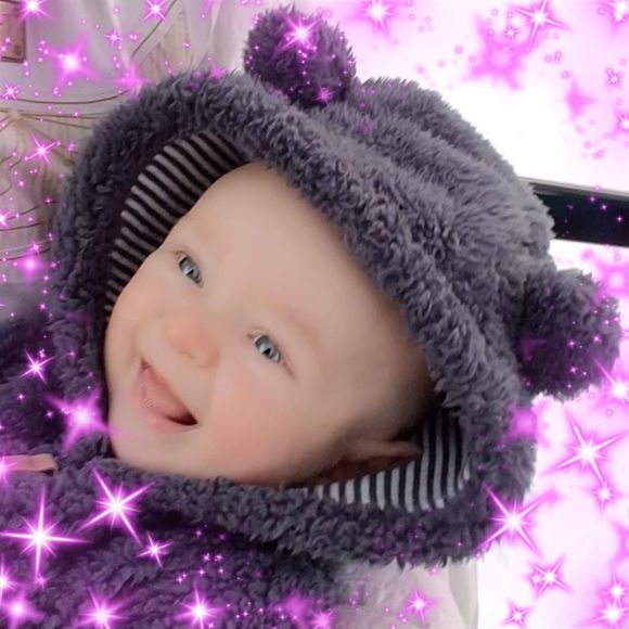 Meet your Posher, Nicole - Picture 1 of 1